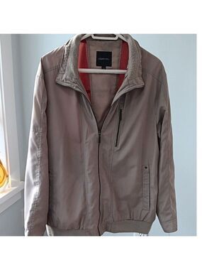 Large Men's Logan Hill Jacket Beige With Red Accents Windbreaker Coat